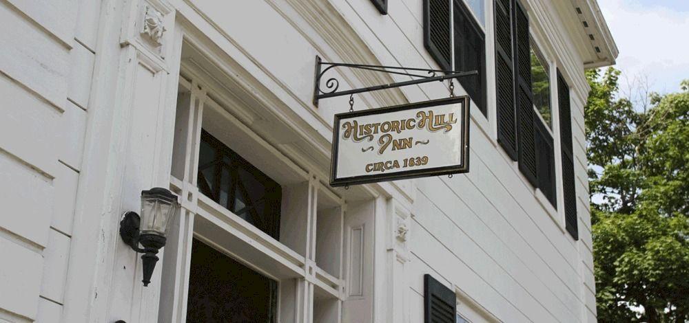 Historic Hill Inn Newport Buitenkant foto